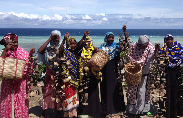 the manta resort curio shop